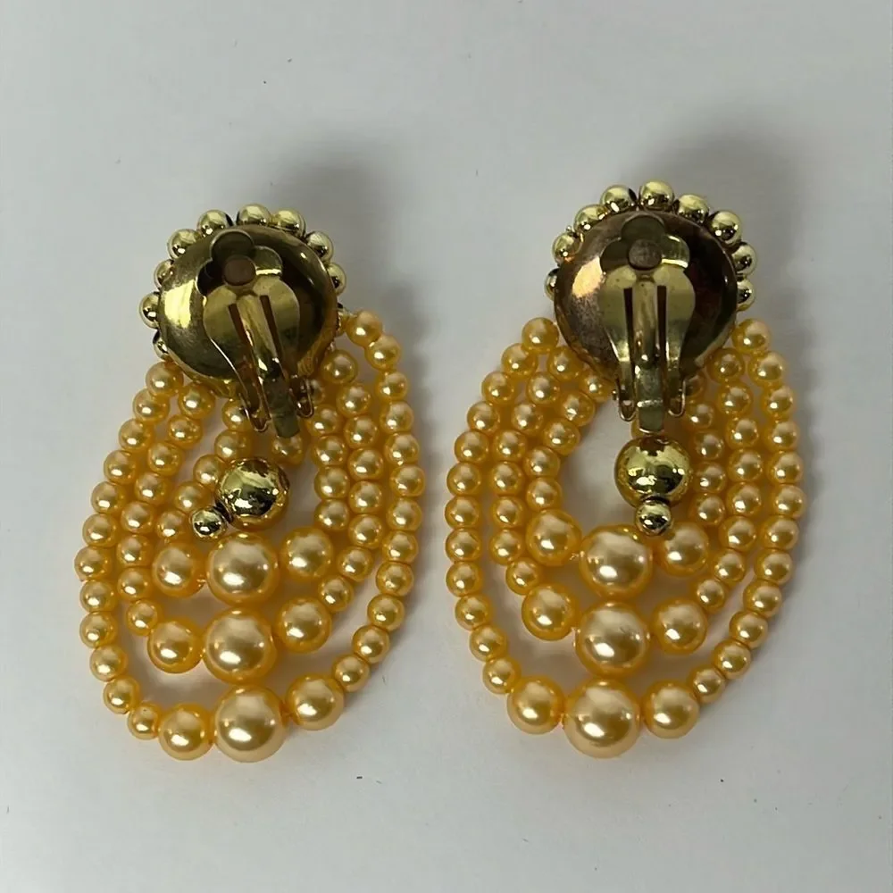 Vintage Faux Pearl Bead Gold Tone Cluster Strand Clip On Earrings OS Retro Glam